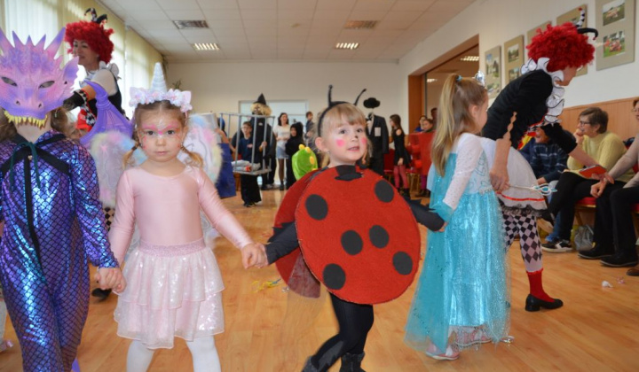 6. fotógaléria fotózás Maškarný ples detí