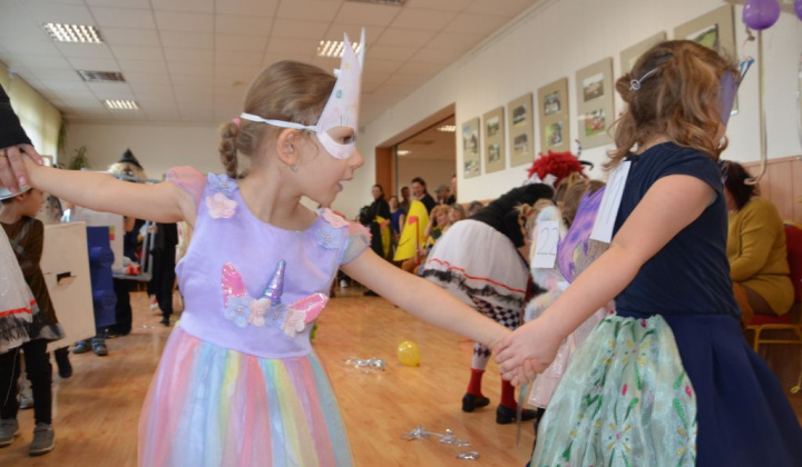 7. fotógaléria fotózás Maškarný ples detí