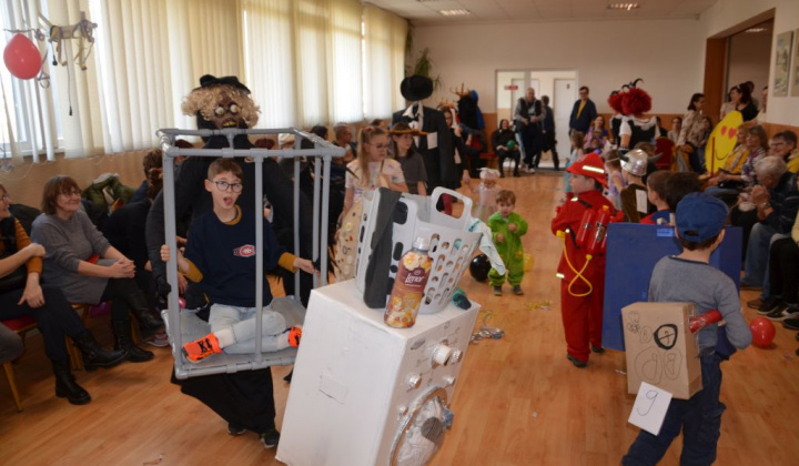 24. fotógaléria fotózás Maškarný ples detí