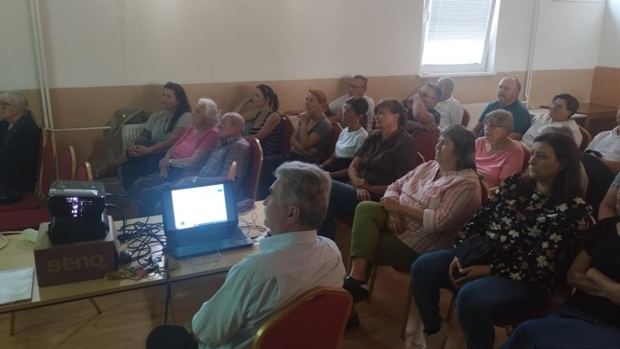 Fotografia fotogalérie Novovieščania pri Done