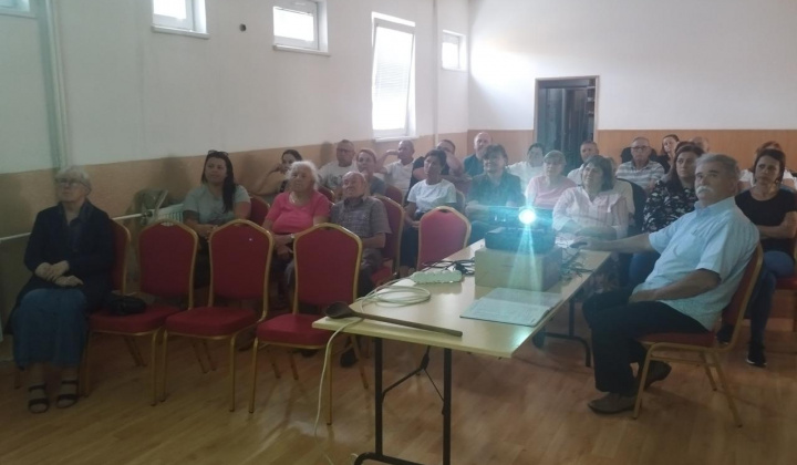 5. fotógaléria fotózás Novovieščania pri Done