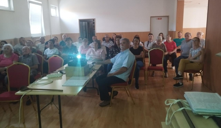 8. fotógaléria fotózás Novovieščania pri Done