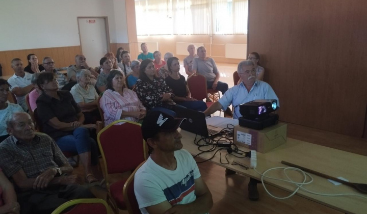 9. fotógaléria fotózás Novovieščania pri Done