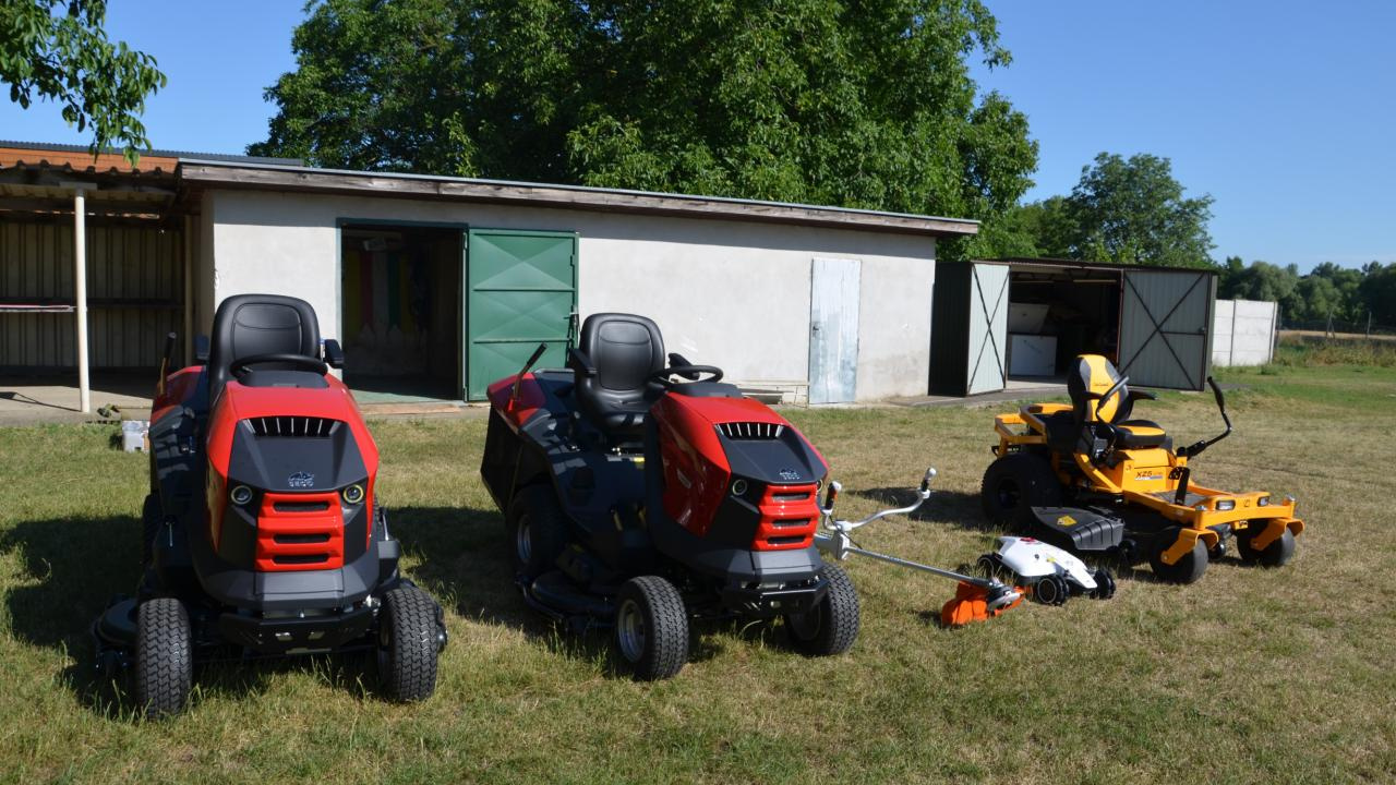 Fotografia fotogalérie Obstaranie techniky na údržbu verejných priestranstiev