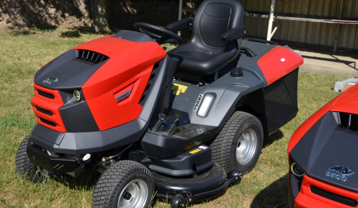 8. fotografia fotogalérie Obstaranie techniky na údržbu verejných priestranstiev