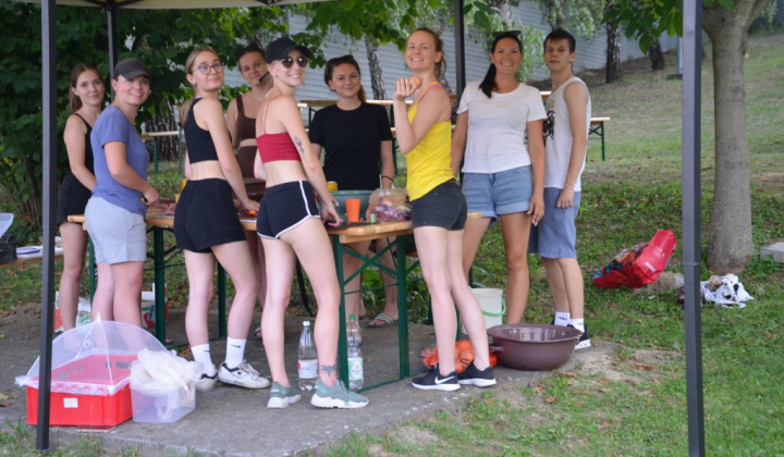 6. fotografia fotogalérie 20-ty jubileum tanečného súboru Rozmaring