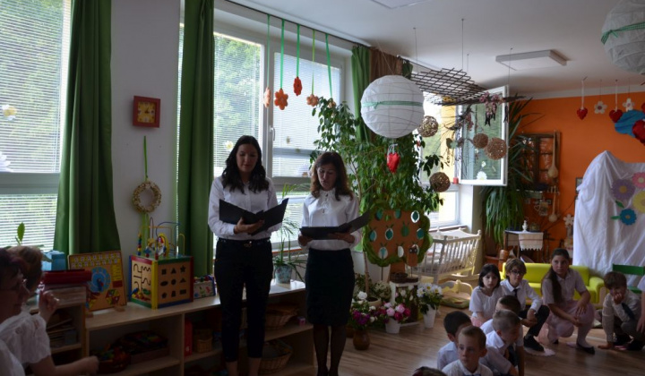 8. fotografia fotogalérie Deň matiek v škole a škôlke