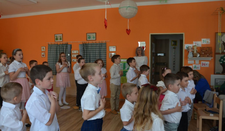 19. fotografia fotogalérie Deň matiek v škole a škôlke