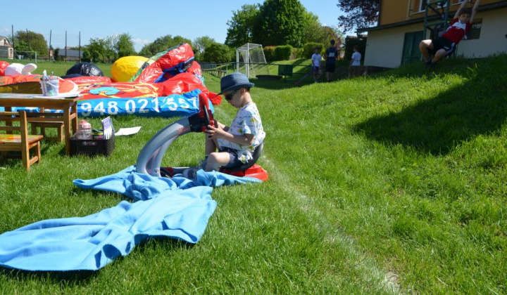 12. fotógaléria fotózás Beh obce a majáles