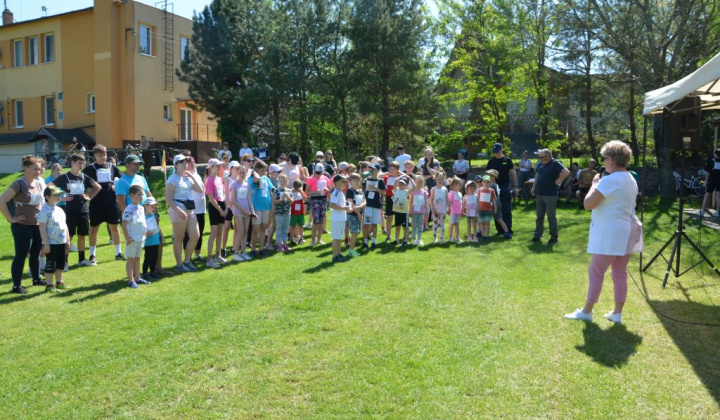 19. fotógaléria fotózás Beh obce a majáles