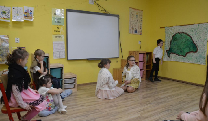 1. fotografia fotogalérie Fašiangový program v základnej škole