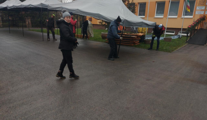 1. fotografia fotogalérie Vianočný trh miestnych výrobkov a Mikuláš