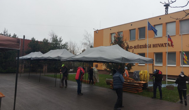 2. fotografia fotogalérie Vianočný trh miestnych výrobkov a Mikuláš