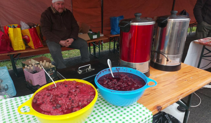 5. fotografia fotogalérie Vianočný trh miestnych výrobkov a Mikuláš