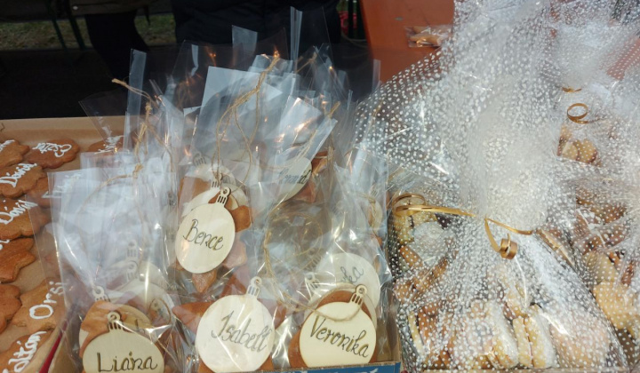 7. fotografia fotogalérie Vianočný trh miestnych výrobkov a Mikuláš