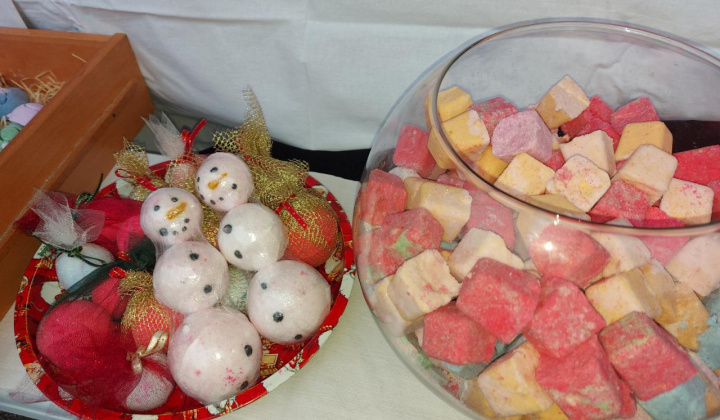 14. fotografia fotogalérie Vianočný trh miestnych výrobkov a Mikuláš