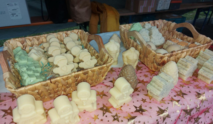 15. fotografia fotogalérie Vianočný trh miestnych výrobkov a Mikuláš