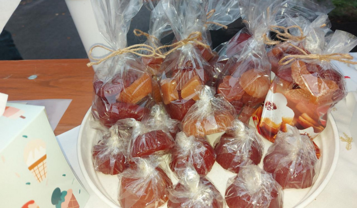 22. fotografia fotogalérie Vianočný trh miestnych výrobkov a Mikuláš