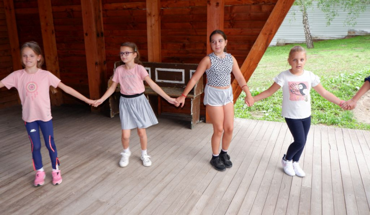 11. fotografia fotogalérie Folklórna tancovačka