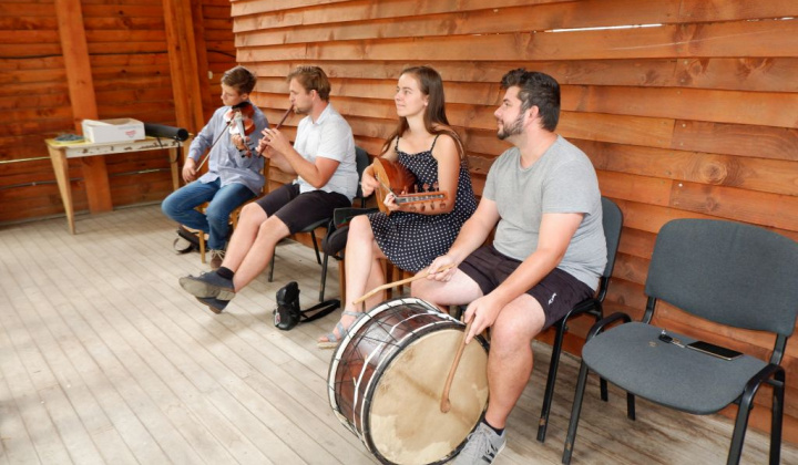 13. fotografia fotogalérie Folklórna tancovačka