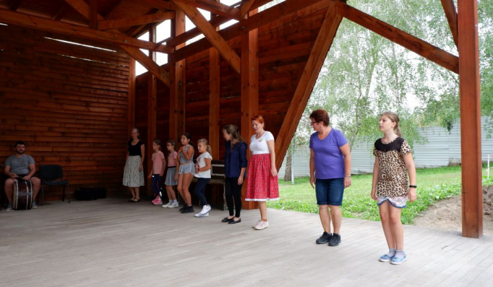 15. fotografia fotogalérie Folklórna tancovačka