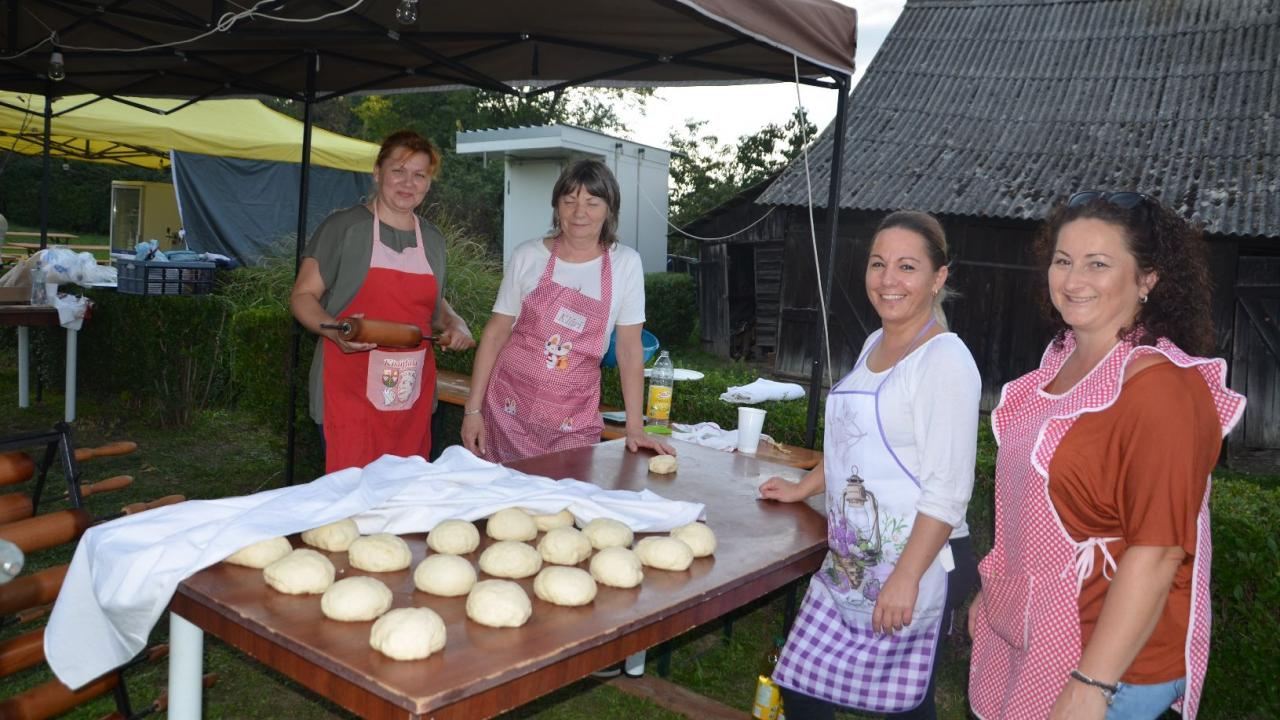Fotógaléria fotózás Attial Zsapka a jeho kapela
